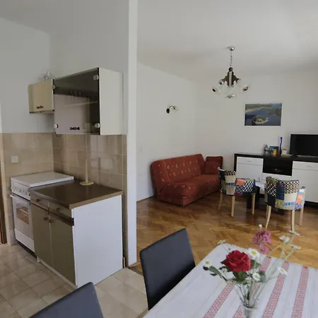 Ljubica פונאנט