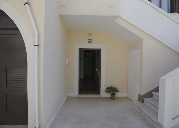 Ljubica شقة بونات